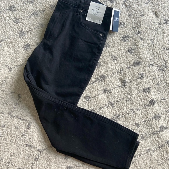 Abercrombie & Fitch Skinny Jeans - Picture 2 of 5